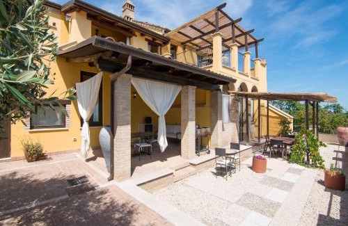 San Savino Apartamento | Apartment in Grottammare with Jacuzzi & Garden