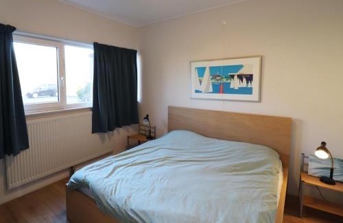 Heeg Apartamento | Apartment in Heeg with Heegermeer Views, cleaning included