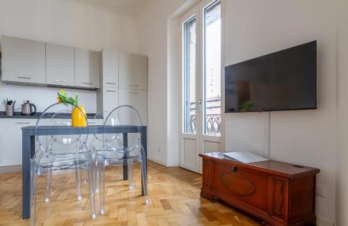 Porta Venezia Apartamento | Apartment in Historic Building- Porta Venezia