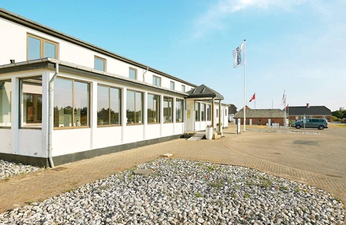 Øhuse Casa | 4 Person Holiday Home in Ulfborg