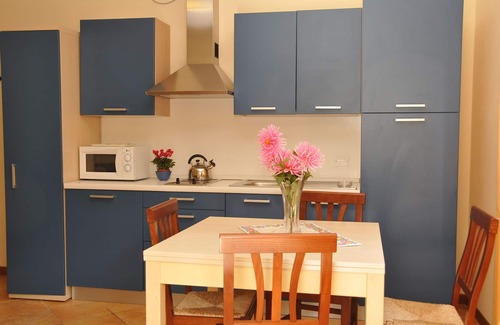 Crone Apartamento | Apartamento en Idro con Piscina y Jardín