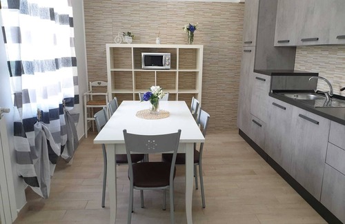 Sant'Antonio Abate Cama Y Desayuno | Mini apartamento en B & B con vistas al castillo
