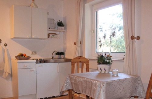 Kirchdorf Apartamento | Apartamento moderno en Kirchdorf con piscina