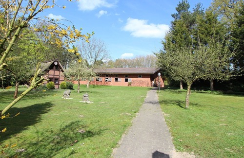 Kirchdorf Apartamento | Apartment in Kirchdorf with Swimming Pool