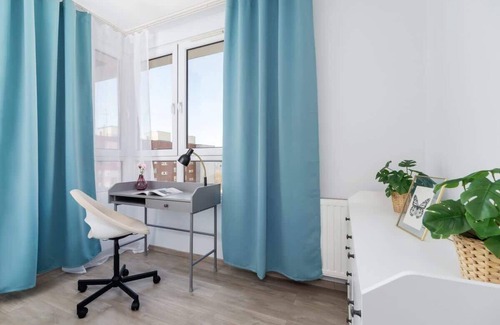 Czyzyny Apartamento | Apartment in Kraków | 3 Bedrooms | 2 Balconies