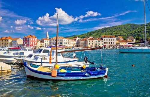 Kustici Apartamento | Apartment in Kustici with sea view, terrace, air conditioning, Wi-Fi (4847-3)