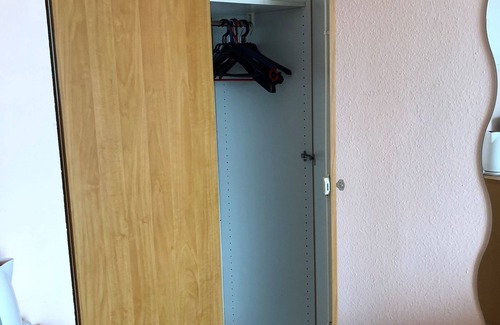 Hartenberg-Munchfeld Apartamento | Apartment in Mainz - Wohn-schlafzimmer mit Kochnische und Bad