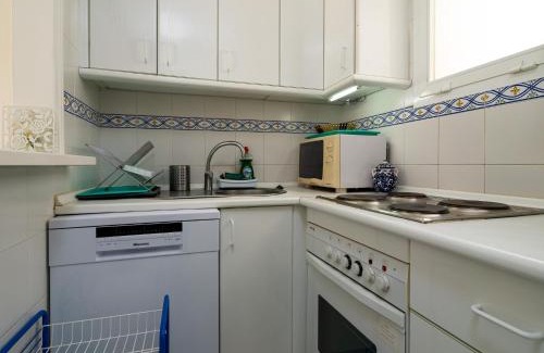 Urbanizacion Costabella Apartamento | Apartment in Marbella near Costabella Beach