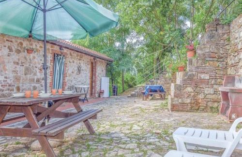 Massa Marittima Casa | Apartment in Massa Marittima with swimming pool