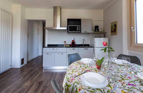 Mezzolago Apartamento | Apartamento en Mezzolago con vistas al Lago Ledro
