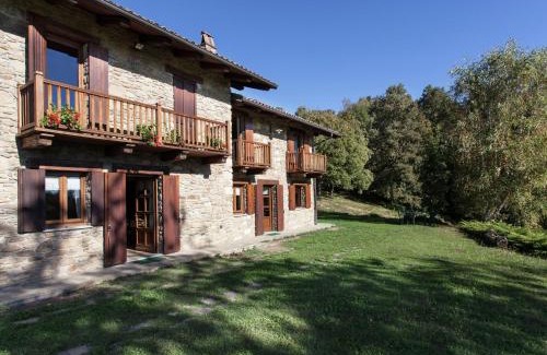 Netro Apartamento | Apartment in Netro with Balcony and Views