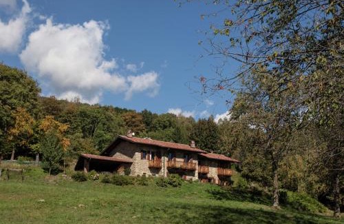 Netro Apartamento | Apartment in Netro with Balcony and Views