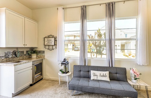 Las Vegas Apartamento | Apartment in North Las Vegas w/ Community Perks