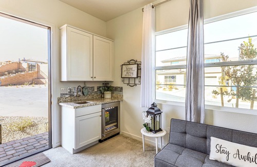 Las Vegas Apartamento | Apartment in North Las Vegas w/ Community Perks