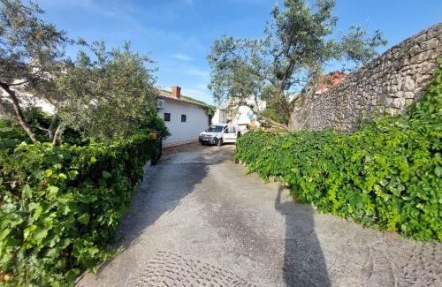 Okrug Donji Apartamento | Apartment in Okrug Gornji 6196