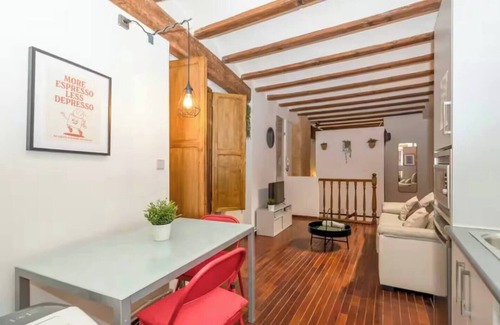 Trinitat Apartamento | Apartment in outstanding location