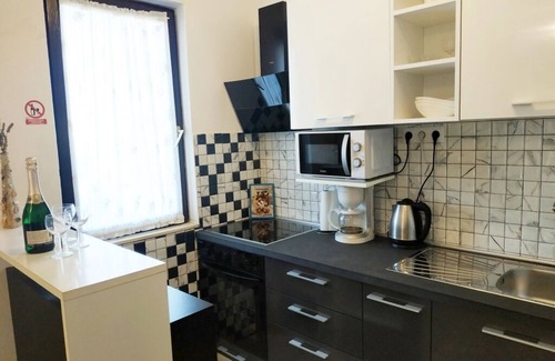 Razanj Apartamento | Apartamento en Ražanj con Terraza, Acondicionador, WIFI, Lavadora (3567-1)
