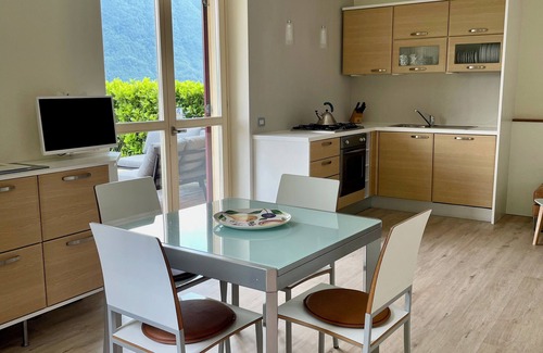 Sala Comacina Apartamento | Apartamento En Residencia Sala Comacina, Lago De Como Con Piscina