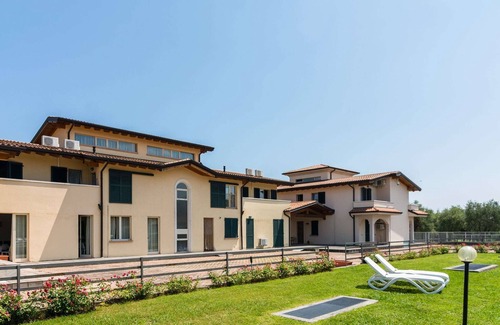 Cunettone Casa | Apartamento en Salò con Piscina y Olivos