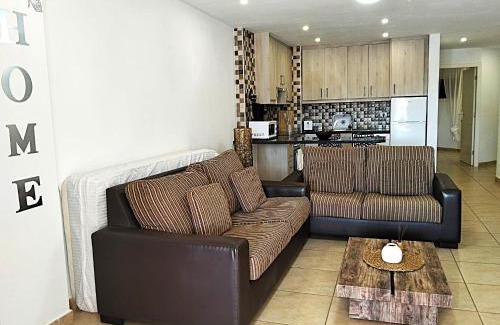 Los Cristianos Apartamento | Apartment in San Marino complex