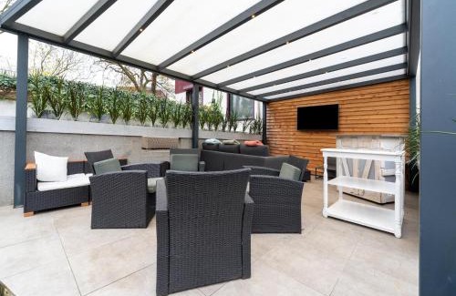 Strucht Apartamento | Apartment in Schin op Geul with Sauna, cleaning included