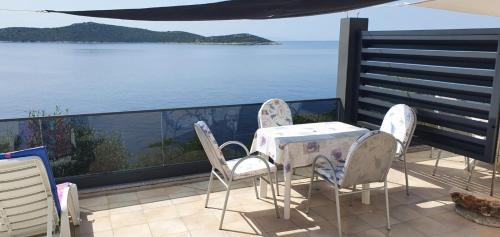 Sevid Apartamento | Apartment in Sevid with Seaview, Terrace, WIFI (4746-3)