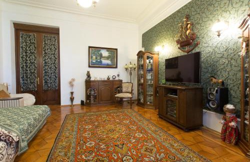 Petrovskoye Apartamento | Apartment in the center of Kharkiv