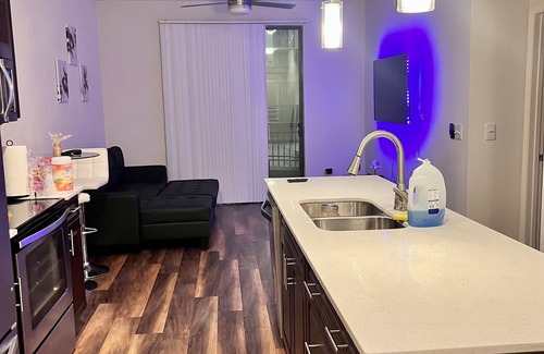 North Burnet Apartamento | Apartment in the Heart of the Domain