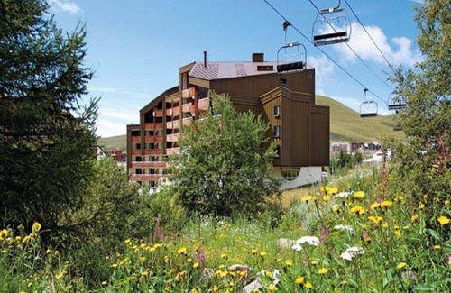 Bergers Apartamento | Apartment in the heart of Alpe d'Huez, sleeps 8, south-facing terrace