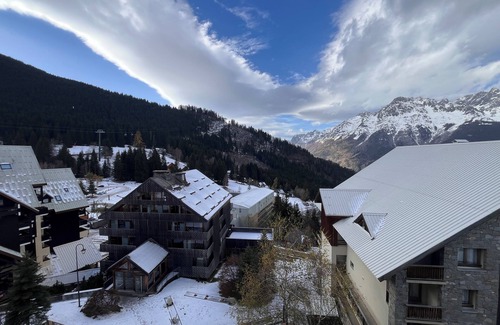 Oz Apartamento | Apartment in the heart of Oz Station *ski*bike*hike