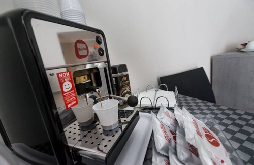 Castellammare Casa | Apartamento en el centro histórico con tres dormitorios y baños en suite.