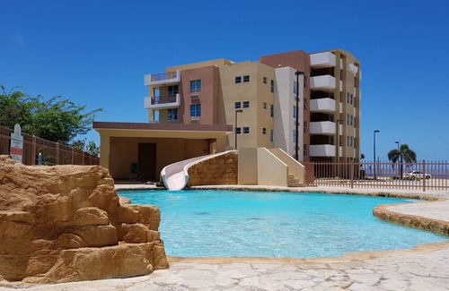 El Combate Apartamento | Apartamento en el Paraíso con vista al mar, piscina, Wifi Ready TV