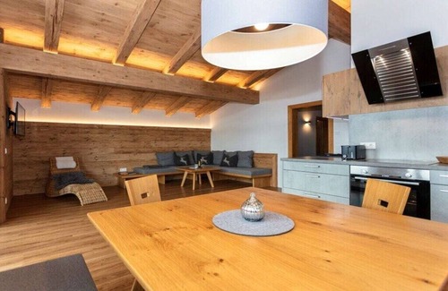 Unken Casa | Apartment in Unken with Wi-Fi and parking