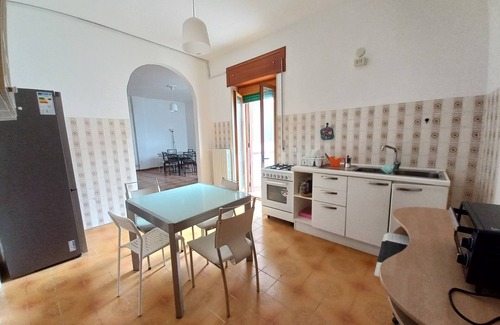 Pulsano Apartamento | Apartment in upper Salento, fully equipped, bright and spacious.