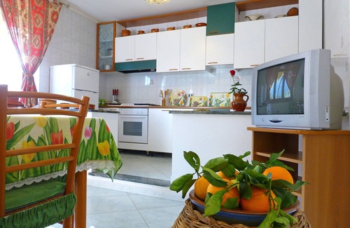 Teulada Villa | Apartamento en villa, planta baja, entrada independiente, ideal para familias.