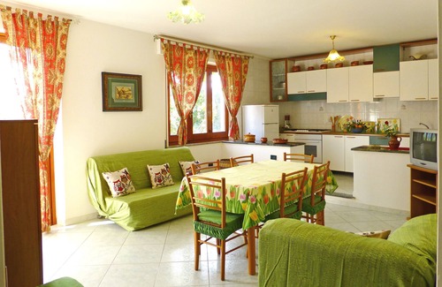 Teulada Villa | Apartamento en villa, planta baja, entrada independiente, ideal para familias.
