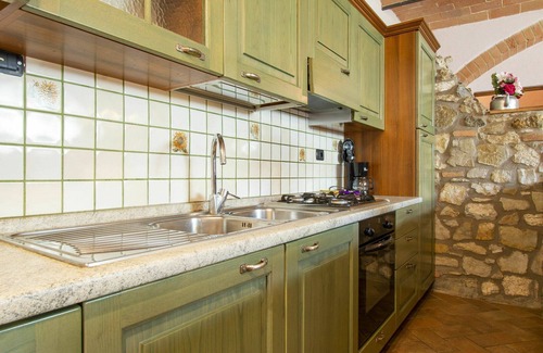 Gambassi Terme Villa | Apartamento en villa con A/C, WIFI, piscina, TV, terraza, vista panorámica, cerca de San Gimignano