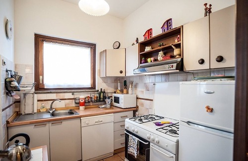 Viterbo Apartamento | Apartamento en una villa con piscina privada y jardín