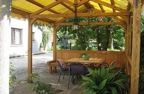 Viterbo Apartamento | Apartamento en una villa con piscina privada y jardín