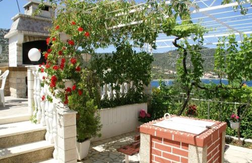 Vinisce Apartamento | Apartment in Vinisce 100m from the Sea