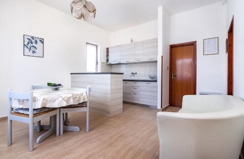 Vrvari Apartamento | Apartment in Vrvari with One-Bedroom 3