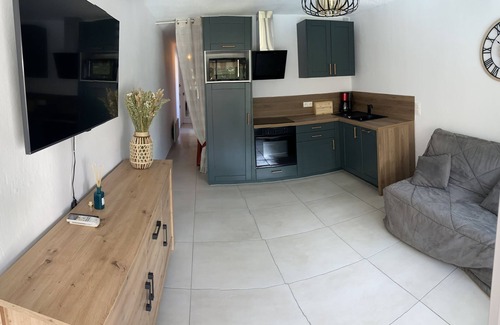 Port Rive Gauche Apartamento | Apartment in wooded residence with swimming pool