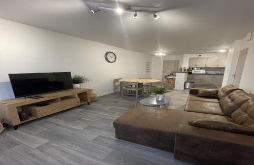 Yvre-l'Eveque Apartamento | Apartment in Yvré-l Évêque near Le Mans Circuit