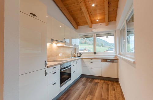 Fusch an der Grossglocknerstrasse Apartamento | Apartamento Ingrid by Interhome