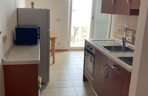 Okrug Gornji Apartamento | Apartamento moderno y confortable con vistas al mar cerca de Trogir
