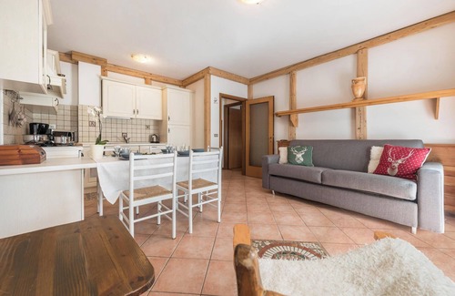 Palu Apartamento | Apartamento "Casa Ferrazza Natalie" con vistas a la montaña, Wi-Fi y balcón