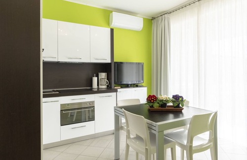 Santo Stefano al Mare Apartamento | Apartamento Verde by Interhome