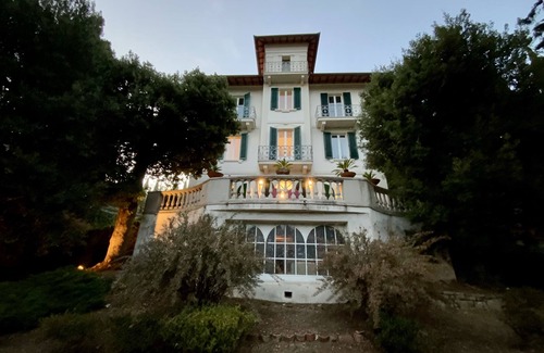 Tuoro sul Trasimeno Casa | Apartment in period villa overlooking Lake Trasimeno