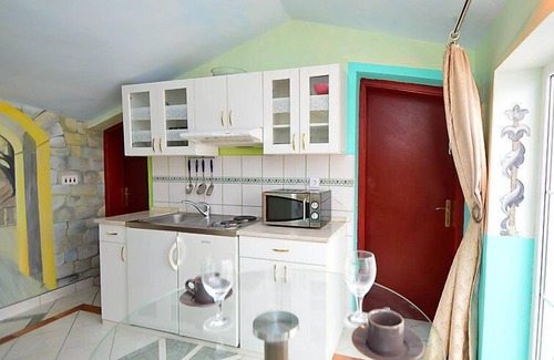 Raslina Apartamento | Apartamento Ivana by Interhome