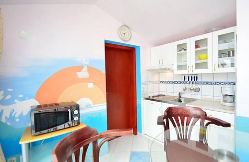 Raslina Apartamento | Apartamento Ivana by Interhome